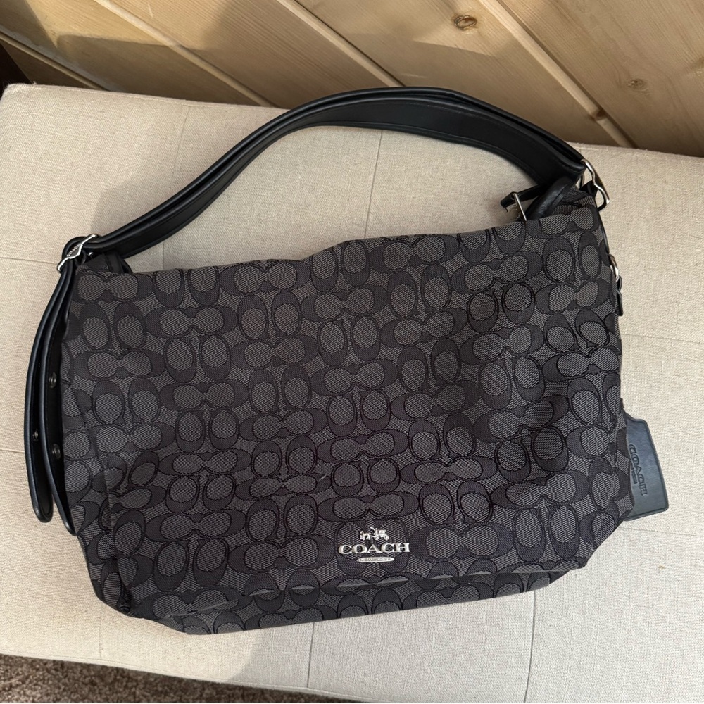 Coach Signature Jacquard Zip Shoulder Bag Hobo Purse Chalk Leather
